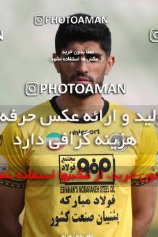 1824228, Tehran, , لیگ برتر فوتبال ایران، Persian Gulf Cup، Week 18، Second Leg، Havadar S.C. 0 v 0 Sepahan on 2022/02/18 at Shahid Dastgerdi Stadium