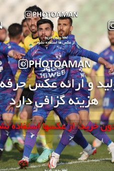 1824444, Tehran, , لیگ برتر فوتبال ایران، Persian Gulf Cup، Week 18، Second Leg، Havadar S.C. 0 v 0 Sepahan on 2022/02/18 at Shahid Dastgerdi Stadium