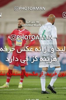 1834498, Tehran, Iran, لیگ برتر فوتبال ایران، Persian Gulf Cup، Week 18، Second Leg، Persepolis 2 v 0 Aluminium Arak on 2022/02/18 at Azadi Stadium