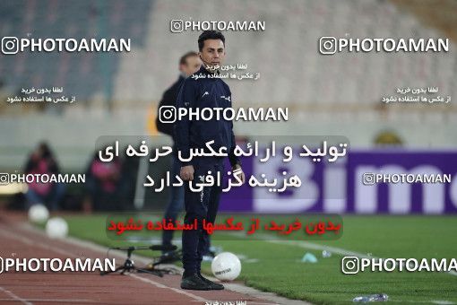 1834709, Tehran, Iran, لیگ برتر فوتبال ایران، Persian Gulf Cup، Week 18، Second Leg، Persepolis 2 v 0 Aluminium Arak on 2022/02/18 at Azadi Stadium