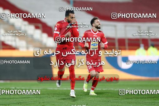 1829611, Tehran, Iran, لیگ برتر فوتبال ایران، Persian Gulf Cup، Week 18، Second Leg، Persepolis 2 v 0 Aluminium Arak on 2022/02/18 at Azadi Stadium