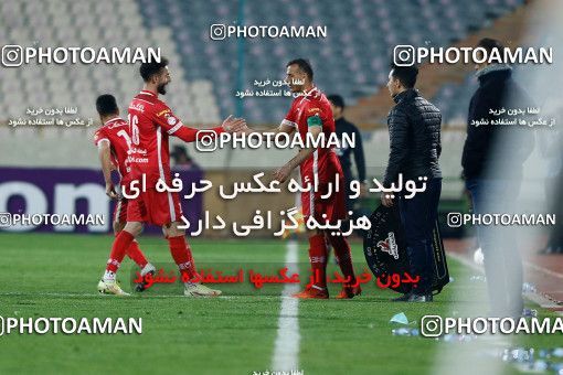 1829607, Tehran, Iran, لیگ برتر فوتبال ایران، Persian Gulf Cup، Week 18، Second Leg، Persepolis 2 v 0 Aluminium Arak on 2022/02/18 at Azadi Stadium