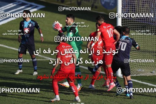 1831217, Tehran, , لیگ برتر فوتبال ایران، Persian Gulf Cup، Week 19، Second Leg، Paykan 0 v 0 Tractor Sazi on 2022/02/23 at Shahid Dastgerdi Stadium