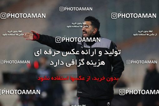 1836328, Tehran, Iran, لیگ برتر فوتبال ایران، Persian Gulf Cup، Week 16، Second Leg، Persepolis 1 v 0 Foulad Khouzestan on 2022/01/22 at Azadi Stadium