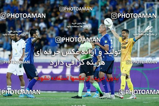 1862482, Tehran, , لیگ برتر فوتبال ایران، Persian Gulf Cup، Week 24، Second Leg، Esteghlal 0 v 0 Paykan on 2022/04/05 at Azadi Stadium