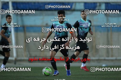1870984, Tehran, , لیگ دسته دوم فوتبال کشور, 2021-2022 season, Week 21, Second Leg, Nirou Zamini Tehran 1 v 1  on 2022/04/26 at Ghadir Stadium