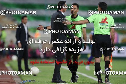 1884288, Tehran, Iran, لیگ برتر فوتبال ایران، Persian Gulf Cup، Week 28، Second Leg، Esteghlal 0 v 0 Aluminium Arak on 2022/05/19 at Azadi Stadium