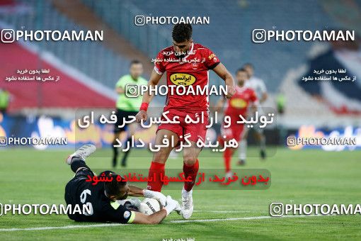 1887450, Tehran, Iran, لیگ برتر فوتبال ایران، Persian Gulf Cup، Week 29، Second Leg، Persepolis 2 v 1 Padideh Mashhad on 2022/05/29 at Azadi Stadium