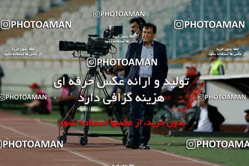 1890321, Tehran, Iran, لیگ برتر فوتبال ایران، Persian Gulf Cup، Week 30، Turning Play، Fajr-e Sepasi Shiraz 0 v 1 Persepolis on 2022/06/02 at Azadi Stadium