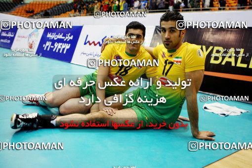 759874,  مسابقات والیبال قهرمانی باشگاه‌های آسیا 2013، ، تهران، مرحله گروهی، 1392/02/01، سالن دوازده هزار نفری ورزشگاه آزادی، کاله ۳ - چین تایپه ۰ 