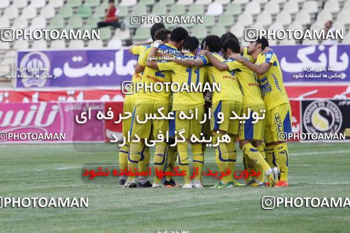 636725, Tehran, [*parameter:4*], لیگ برتر فوتبال ایران، Persian Gulf Cup، Week 4، First Leg، Naft Tehran 2 v 1 Rah Ahan on 2013/08/11 at Shahid Dastgerdi Stadium