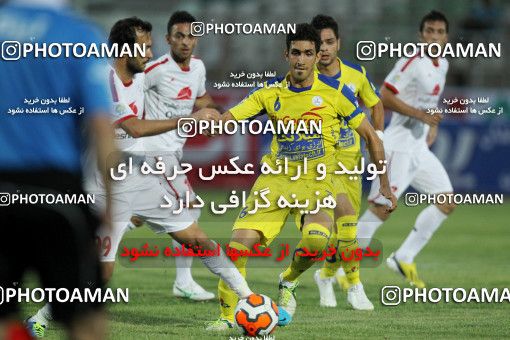636754, Tehran, [*parameter:4*], لیگ برتر فوتبال ایران، Persian Gulf Cup، Week 4، First Leg، Naft Tehran 2 v 1 Rah Ahan on 2013/08/11 at Shahid Dastgerdi Stadium