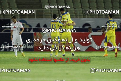636841, Tehran, [*parameter:4*], لیگ برتر فوتبال ایران، Persian Gulf Cup، Week 4، First Leg، Naft Tehran 2 v 1 Rah Ahan on 2013/08/11 at Shahid Dastgerdi Stadium