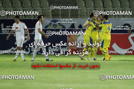 636869, Tehran, [*parameter:4*], لیگ برتر فوتبال ایران، Persian Gulf Cup، Week 4، First Leg، Naft Tehran 2 v 1 Rah Ahan on 2013/08/11 at Shahid Dastgerdi Stadium