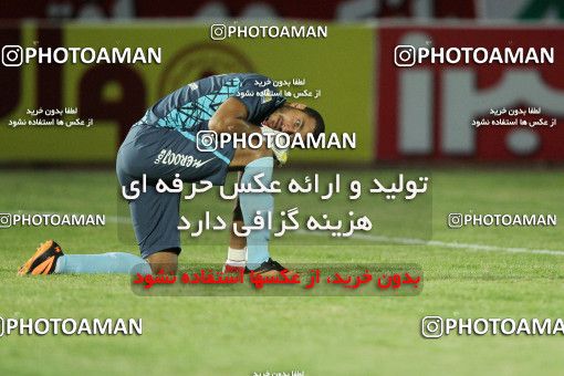 636846, Tehran, [*parameter:4*], لیگ برتر فوتبال ایران، Persian Gulf Cup، Week 4، First Leg، Naft Tehran 2 v 1 Rah Ahan on 2013/08/11 at Shahid Dastgerdi Stadium