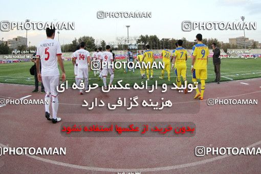 636787, Tehran, [*parameter:4*], لیگ برتر فوتبال ایران، Persian Gulf Cup، Week 4، First Leg، Naft Tehran 2 v 1 Rah Ahan on 2013/08/11 at Shahid Dastgerdi Stadium