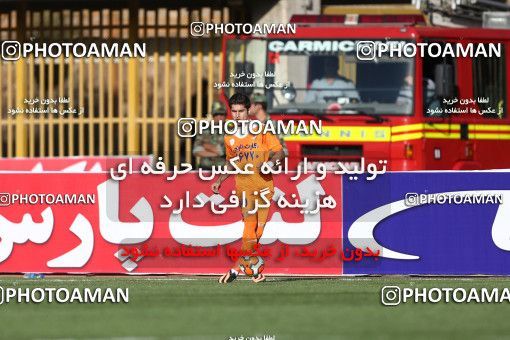 686329, Alborz, [*parameter:4*], لیگ برتر فوتبال ایران، Persian Gulf Cup، Week 13، First Leg، Saipa 0 v 0 Sepahan on 2013/10/18 at Enghelab Stadium