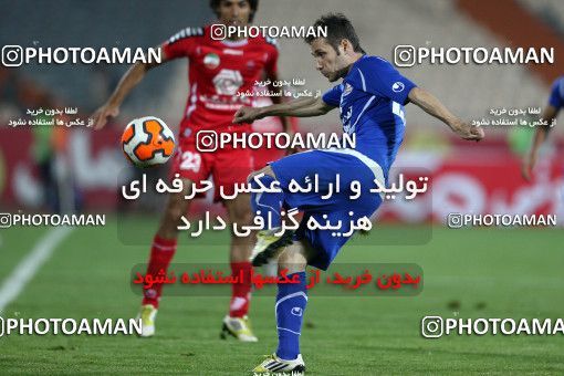 647886, Tehran, [*parameter:4*], لیگ برتر فوتبال ایران، Persian Gulf Cup، Week 13، First Leg، Persepolis 2 v 0 Damash Gilan on 2013/10/18 at Azadi Stadium