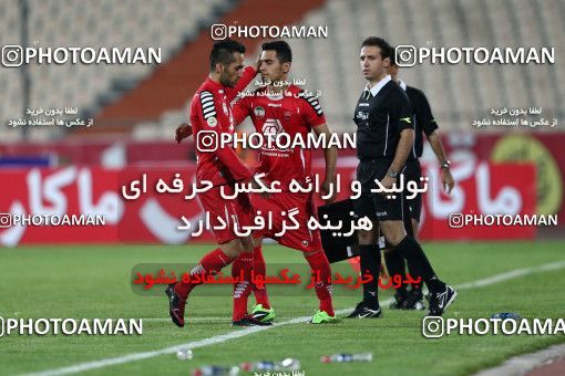 648025, Tehran, [*parameter:4*], لیگ برتر فوتبال ایران، Persian Gulf Cup، Week 13، First Leg، Persepolis 2 v 0 Damash Gilan on 2013/10/18 at Azadi Stadium