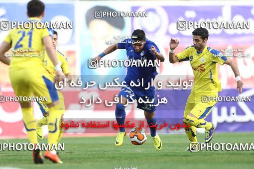 638899, Tehran, [*parameter:4*], لیگ برتر فوتبال ایران، Persian Gulf Cup، Week 13، First Leg، Naft Tehran 1 v 1 Esteghlal on 2013/10/19 at Takhti Stadium