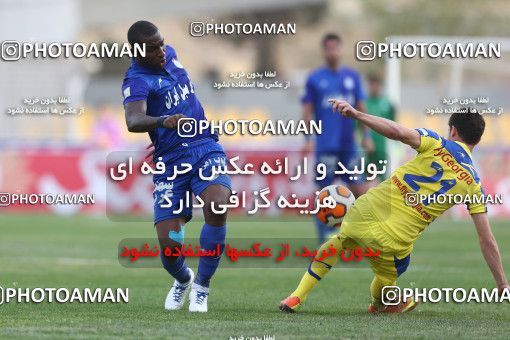 638797, Tehran, [*parameter:4*], لیگ برتر فوتبال ایران، Persian Gulf Cup، Week 13، First Leg، Naft Tehran 1 v 1 Esteghlal on 2013/10/19 at Takhti Stadium