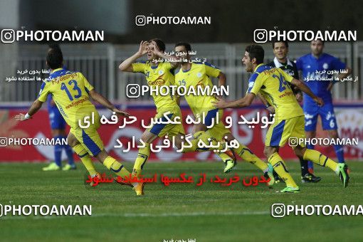 638819, Tehran, [*parameter:4*], لیگ برتر فوتبال ایران، Persian Gulf Cup، Week 13، First Leg، Naft Tehran 1 v 1 Esteghlal on 2013/10/19 at Takhti Stadium