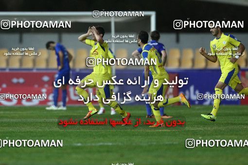 638795, Tehran, [*parameter:4*], لیگ برتر فوتبال ایران، Persian Gulf Cup، Week 13، First Leg، Naft Tehran 1 v 1 Esteghlal on 2013/10/19 at Takhti Stadium