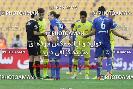 686549, Tehran, [*parameter:4*], لیگ برتر فوتبال ایران، Persian Gulf Cup، Week 13، First Leg، Naft Tehran 1 v 1 Esteghlal on 2013/10/19 at Takhti Stadium