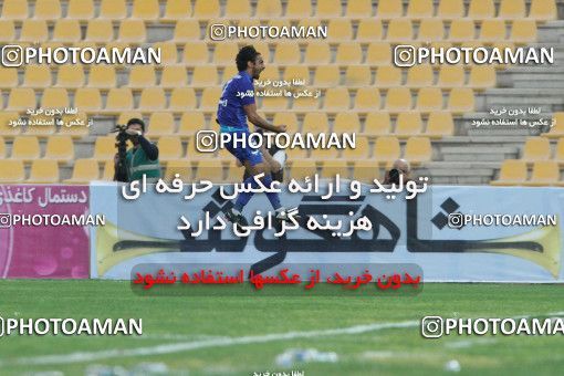 686509, Tehran, [*parameter:4*], لیگ برتر فوتبال ایران، Persian Gulf Cup، Week 13، First Leg، Naft Tehran 1 v 1 Esteghlal on 2013/10/19 at Takhti Stadium