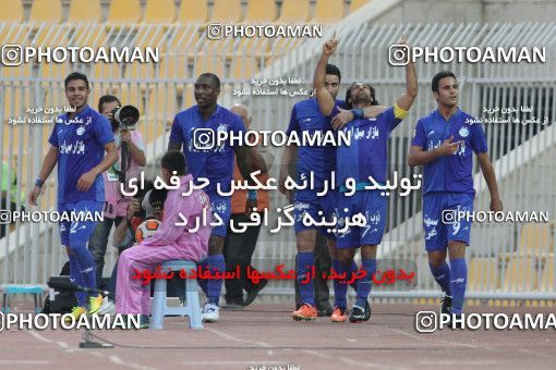 686500, Tehran, [*parameter:4*], لیگ برتر فوتبال ایران، Persian Gulf Cup، Week 13، First Leg، Naft Tehran 1 v 1 Esteghlal on 2013/10/19 at Takhti Stadium