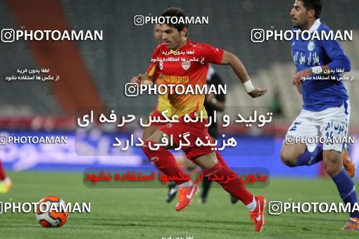 686649, Tehran, [*parameter:4*], لیگ برتر فوتبال ایران، Persian Gulf Cup، Week 14، First Leg، Esteghlal 2 v 0 Foulad Khouzestan on 2013/10/25 at Azadi Stadium