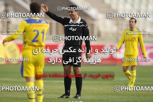 638591, Tehran, [*parameter:4*], لیگ برتر فوتبال ایران، Persian Gulf Cup، Week 15، First Leg، Naft Tehran 2 v 2 Sepahan on 2013/11/03 at Shahid Dastgerdi Stadium