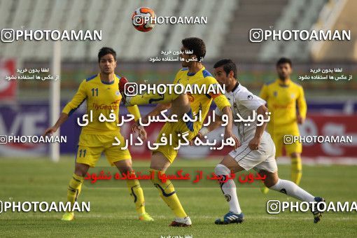 638618, Tehran, [*parameter:4*], لیگ برتر فوتبال ایران، Persian Gulf Cup، Week 15، First Leg، Naft Tehran 2 v 2 Sepahan on 2013/11/03 at Shahid Dastgerdi Stadium