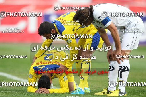 638609, Tehran, [*parameter:4*], لیگ برتر فوتبال ایران، Persian Gulf Cup، Week 15، First Leg، Naft Tehran 2 v 2 Sepahan on 2013/11/03 at Shahid Dastgerdi Stadium