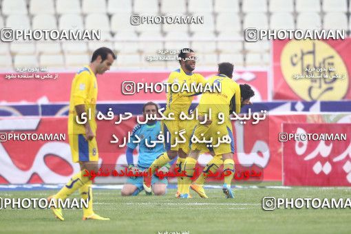 638559, Tehran, [*parameter:4*], لیگ برتر فوتبال ایران، Persian Gulf Cup، Week 15، First Leg، Naft Tehran 2 v 2 Sepahan on 2013/11/03 at Shahid Dastgerdi Stadium