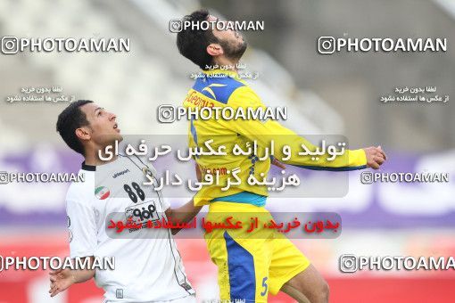 638453, Tehran, [*parameter:4*], لیگ برتر فوتبال ایران، Persian Gulf Cup، Week 15، First Leg، Naft Tehran 2 v 2 Sepahan on 2013/11/03 at Shahid Dastgerdi Stadium