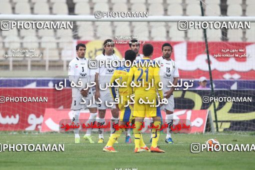 638340, Tehran, [*parameter:4*], لیگ برتر فوتبال ایران، Persian Gulf Cup، Week 15، First Leg، Naft Tehran 2 v 2 Sepahan on 2013/11/03 at Shahid Dastgerdi Stadium