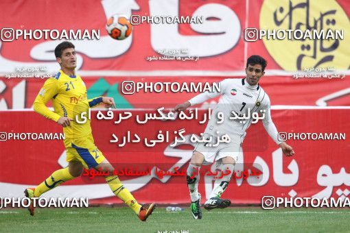 638529, Tehran, [*parameter:4*], لیگ برتر فوتبال ایران، Persian Gulf Cup، Week 15، First Leg، Naft Tehran 2 v 2 Sepahan on 2013/11/03 at Shahid Dastgerdi Stadium