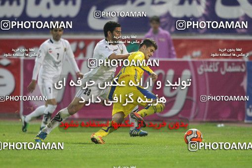 638316, Tehran, [*parameter:4*], لیگ برتر فوتبال ایران، Persian Gulf Cup، Week 15، First Leg، Naft Tehran 2 v 2 Sepahan on 2013/11/03 at Shahid Dastgerdi Stadium
