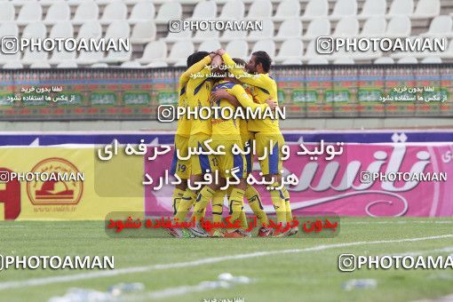 687259, Tehran, [*parameter:4*], لیگ برتر فوتبال ایران، Persian Gulf Cup، Week 15، First Leg، Naft Tehran 2 v 2 Sepahan on 2013/11/03 at Shahid Dastgerdi Stadium