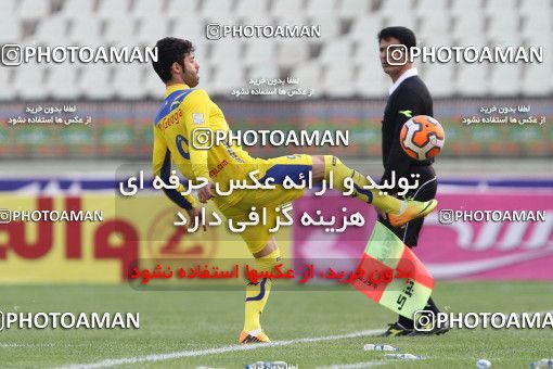 687324, Tehran, [*parameter:4*], لیگ برتر فوتبال ایران، Persian Gulf Cup، Week 15، First Leg، Naft Tehran 2 v 2 Sepahan on 2013/11/03 at Shahid Dastgerdi Stadium