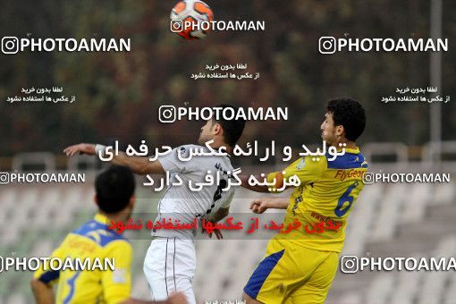 687368, Tehran, [*parameter:4*], لیگ برتر فوتبال ایران، Persian Gulf Cup، Week 15، First Leg، Naft Tehran 2 v 2 Sepahan on 2013/11/03 at Shahid Dastgerdi Stadium