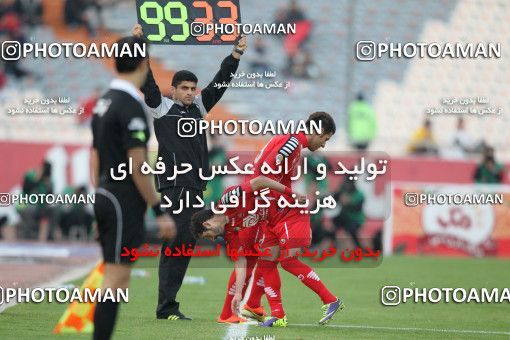 765528, Tehran, [*parameter:4*], لیگ برتر فوتبال ایران، Persian Gulf Cup، Week 15، First Leg، Persepolis 0 v 0 Esteghlal Khouzestan on 2013/11/06 at Azadi Stadium