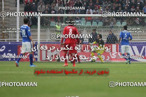 648260, Tabriz, [*parameter:4*], لیگ برتر فوتبال ایران، Persian Gulf Cup، Week 15، First Leg، Tractor Sazi 1 v 1 Esteghlal on 2013/11/08 at Yadegar-e Emam Stadium
