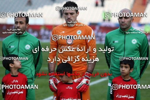 649306, Tehran, [*parameter:4*], لیگ برتر فوتبال ایران، Persian Gulf Cup، Week 17، Second Leg، Persepolis 2 v 1 Zob Ahan Esfahan on 2013/12/06 at Azadi Stadium