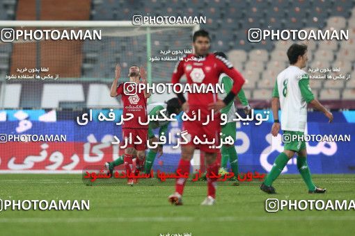 649299, Tehran, [*parameter:4*], لیگ برتر فوتبال ایران، Persian Gulf Cup، Week 17، Second Leg، Persepolis 2 v 1 Zob Ahan Esfahan on 2013/12/06 at Azadi Stadium