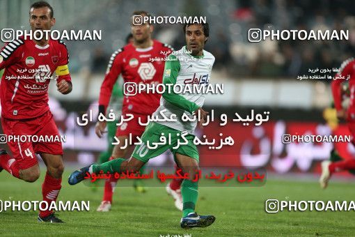 649318, Tehran, [*parameter:4*], لیگ برتر فوتبال ایران، Persian Gulf Cup، Week 17، Second Leg، Persepolis 2 v 1 Zob Ahan Esfahan on 2013/12/06 at Azadi Stadium
