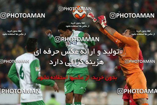 649238, Tehran, [*parameter:4*], لیگ برتر فوتبال ایران، Persian Gulf Cup، Week 17، Second Leg، Persepolis 2 v 1 Zob Ahan Esfahan on 2013/12/06 at Azadi Stadium