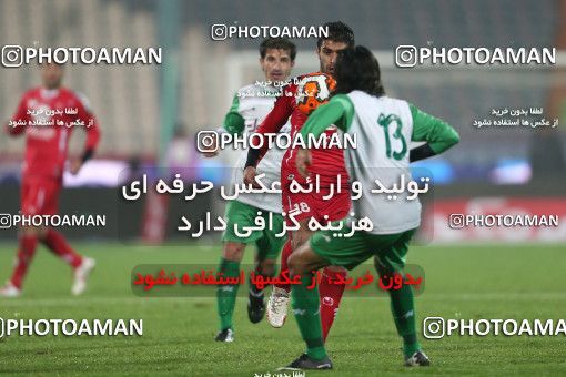 649249, Tehran, [*parameter:4*], لیگ برتر فوتبال ایران، Persian Gulf Cup، Week 17، Second Leg، Persepolis 2 v 1 Zob Ahan Esfahan on 2013/12/06 at Azadi Stadium
