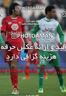 649481, Tehran, [*parameter:4*], لیگ برتر فوتبال ایران، Persian Gulf Cup، Week 17، Second Leg، Persepolis 2 v 1 Zob Ahan Esfahan on 2013/12/06 at Azadi Stadium